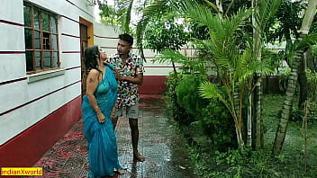 Indian Steamy Aunty Outdoor Romp at Rainy Day! Hard-core Romp